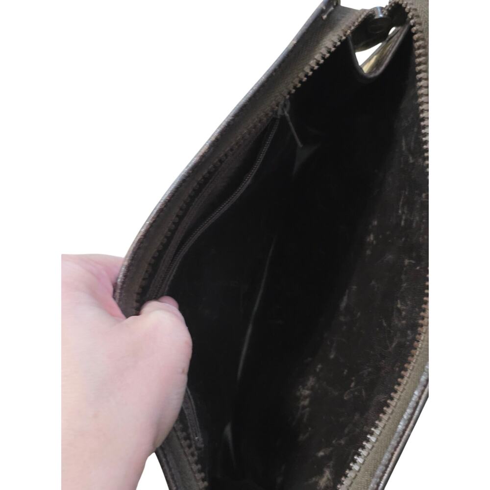 Vintage Celine Clutch Featuring the Iconic "C" Macadam Horse & Carriage - Picture 8 of 11
